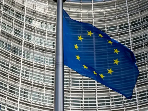 picture of Europe flag for e-Track global page