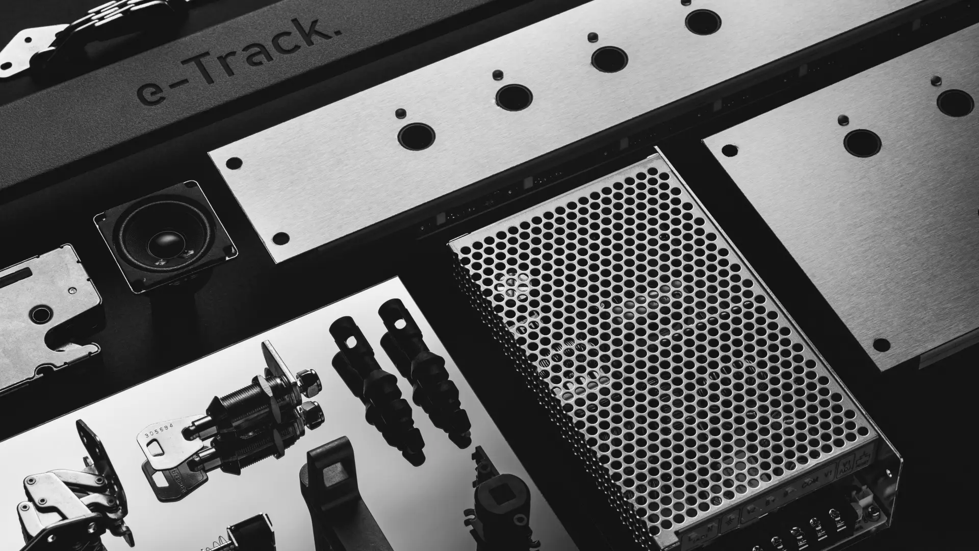 e-Track intelligent key management system components